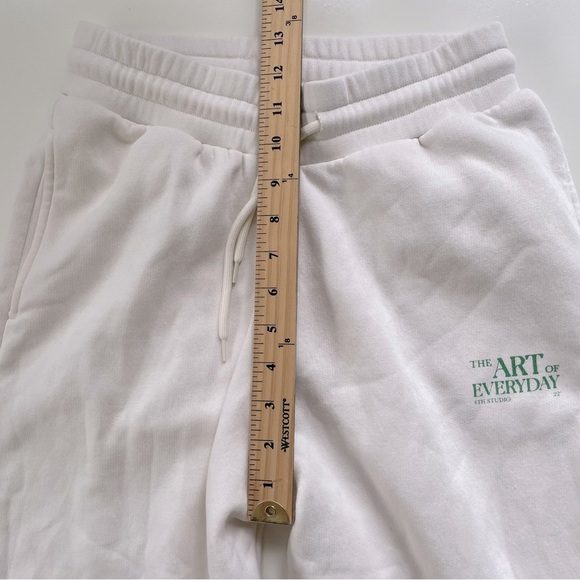 4th and Reckless The Art of Everyday Cream Jogger Set Oversized Size Small - Picture 14 of 16